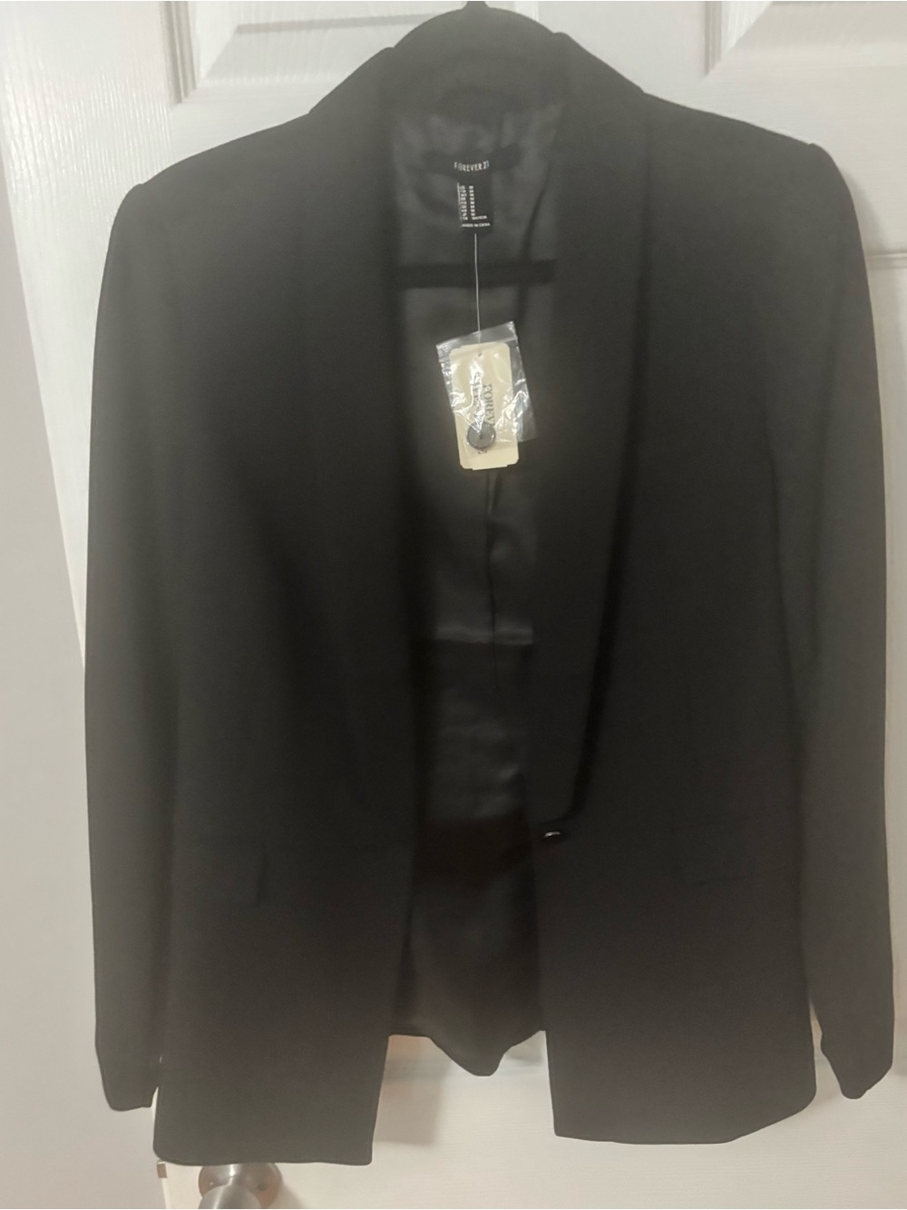 Forever 21 Women’s Black Blazer - Classic Tailored Jacket